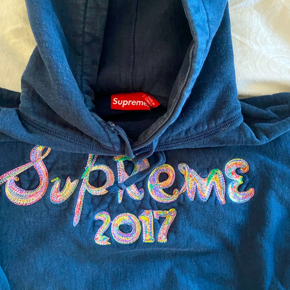Supreme hoodie , good condition , size M